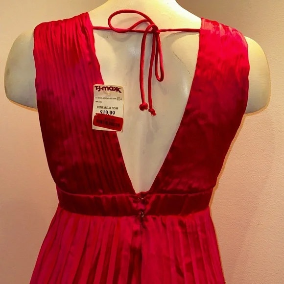 Jessica Simpson Grecian Cocktail Dress - Picture 4 of 10